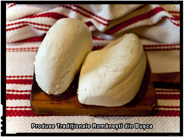 BRÂNZĂ DE BIVOLIȚĂ, Produs 100% natural, fără chimicale, BIO. Produs în localitatea Mihăești, sat Bușca, județul Olt, România.