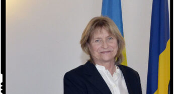Anne Lindahl Kenny, ambasadorul Suediei, invitata sa incerce mamaliga romaneasca de la Valea Seacă