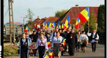 O mie de Steaguri Tricolore pentru Târgu-Secuiesc. De 1 Decembrie