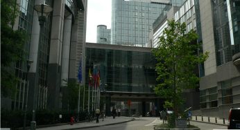 Comisia Europeană cere lămuriri privind decizia CCR care stipulează că legea românească are prioritate în fața celei a UE