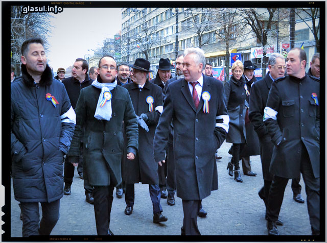 Fir-aţi ai dracului de “politicieni”! (nu toţi)