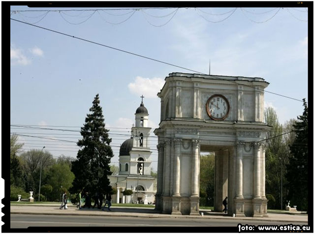 Inamicii Chişinăului