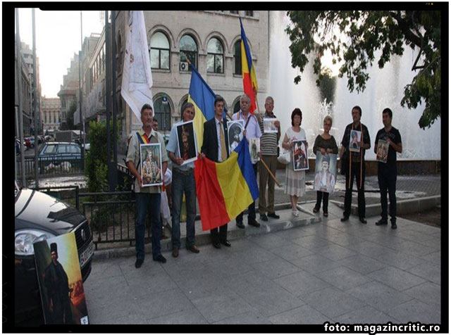 Laurian Stanchescu: “Onor la Tricolor” şi “Onor Eroilor Neamului”!, foto: magazincritic.ro