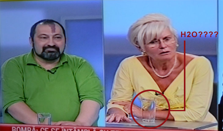 Romania TV a incercat s-o otraveasca pe Monica Tatoiu cu apa!