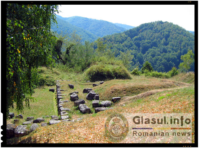 Ne sunt vandalizate cetatile dacice din Romania! Situl cetatii dacice Costesti-Cetatuie a fost vandalizat!