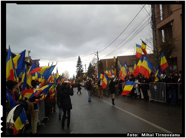 1 Decembrie 2015, Targu Secuiesc. Linia intai a frontului. Lupta pentru Romania continua! Lumina a rapus intunericul