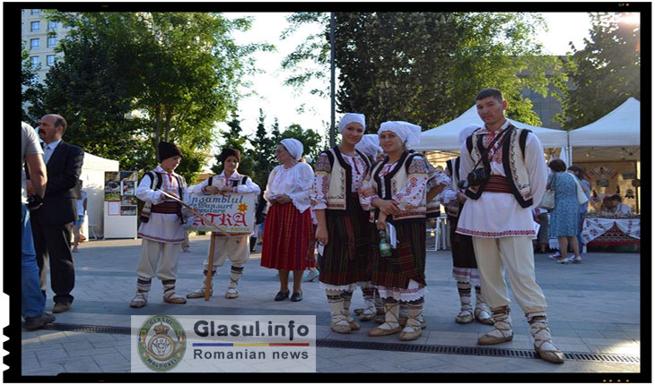 Costume populare copiilor pentru inima tarii!