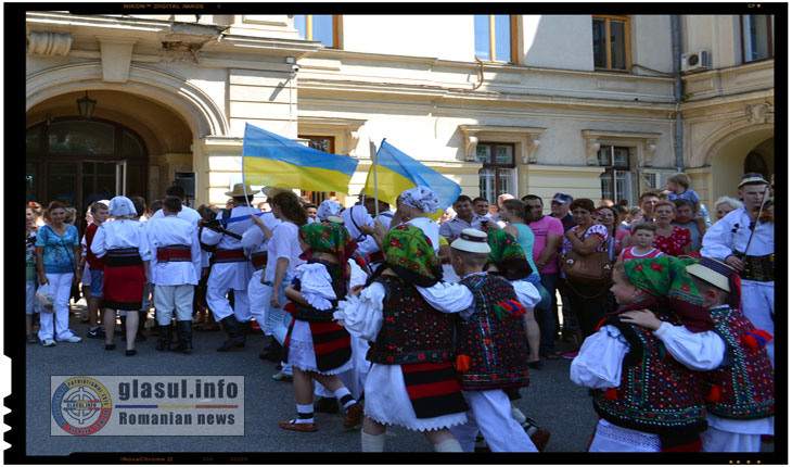 Românii din Ucraina: „DORIM SĂ ÎNVĂŢĂM ÎN LIMBA NOASTRĂ MATERNĂ”