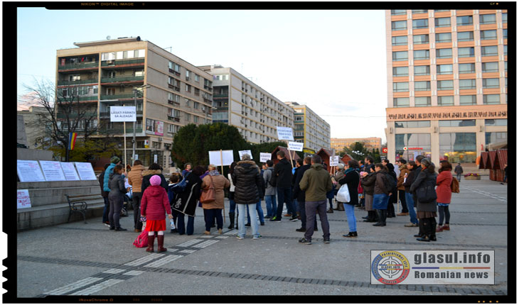 (FOTOREPORTAJ) Medicii s-au alaturat protestatarilor impotriva vaccinarii obligatorii!, Foto: Fandel Mihai