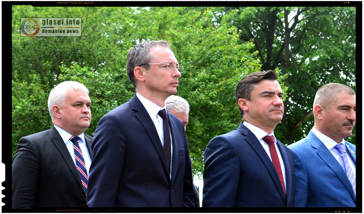 Sorin Iacoban, Gabriel Harabagiu si Mihai Chirica, 25 Mai 2017, Iasi, Cimitirul Eternitatea