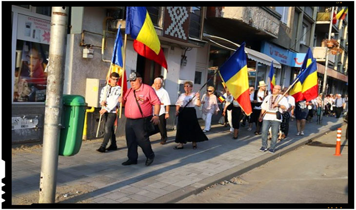 Discriminare clară la Satu Mare: manifestările românești înghesuite pe trotuar, cele maghiare pot ocupa toată strada, Foto: facebook.com/profile.php?id=100013109268048