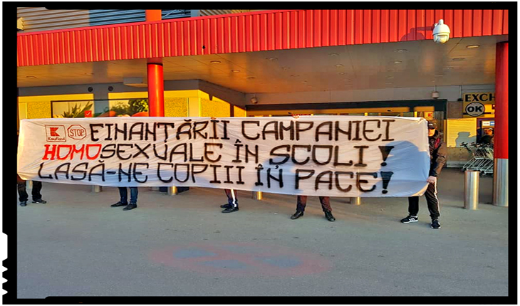 Protest inedit la Kaufland: "Lasă-ne copiii în pace!", Foto:  facebook.com/jnepiisfantuluigheorghe/