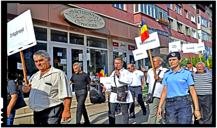 Marș de protest la Piatra Neamț pentru Cheile Bicazului: s-a cântat "Treceți batalioane române Carpații"