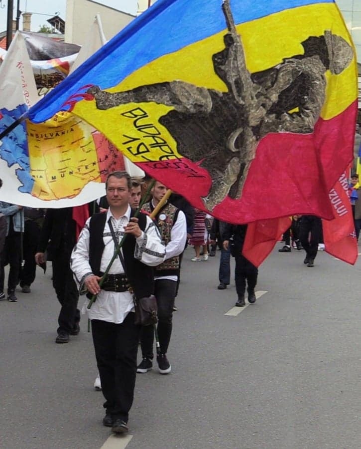 Cu Dumnezeu înainte pentru Biruința Neamului Românesc, la Valea Uzului, Cimitirul Internațional al Eroilor!