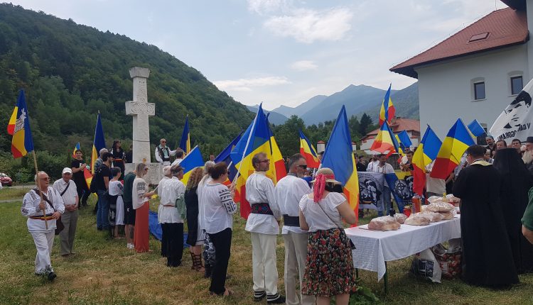 Zilele Rezistenței 2022. La Sâmbăta de Sus, au fost comemorați eroii luptei anticomuniste | FOTO