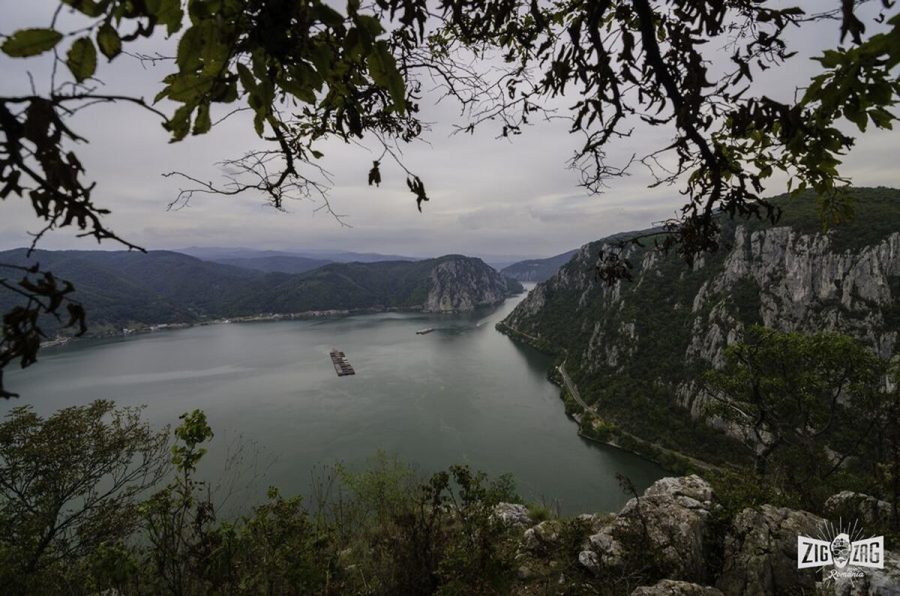 Destinația perfectă! Mehedinți, județul cu obiective turistice naturale și nenumărate peisaje care îți taie respirația!