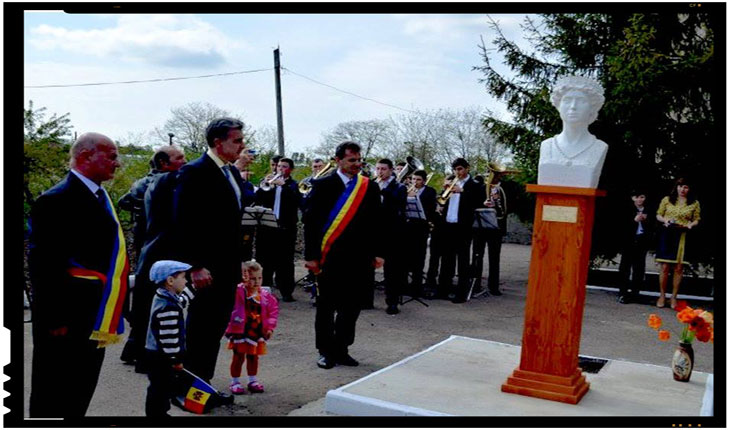 Inca un implant de romanism in Republica Moldova: inaugurarea bustului Reginei Maria in raionul Soroca
