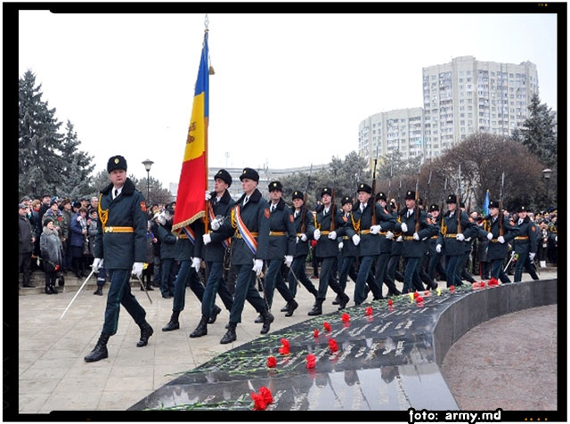 Militarii moldoveni i-au comemorat pe ostașii căzuți în Afganistan, foto: army.md