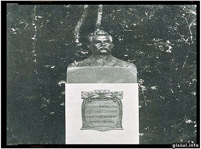 1902 - Inaugurarea bustului lui Mihai Eminescu de la Dumbraveni, sculptor Oscar Späthe