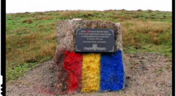 Transnistria – Tricolor pe monument sovietic