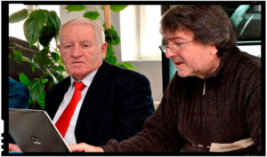 Prof. Univ. Dr. Gheorghe Mecu-Gorj, alături de scriitorul Laurian Stănchescu, Foto: certitudinea.ro