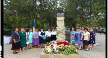 Bust al poetului Dumitru Matcovschi inaugurat in satul sau natal, Vadul-Rașcov