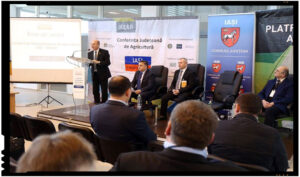 Aproximativ 150 de fermieri au participat la Conferința Interjudețeană de Agricultură de la parcul agroindustrial TransAgropolis, Foto: facebook.com/Consiliul.Judetean.Iasi/