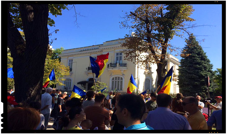 Românii din Ucraina multumesc pentru sprijinul din Țară MULŢUMIM PENTRU PROTEST, Foto: facebook.com/Neamunit/