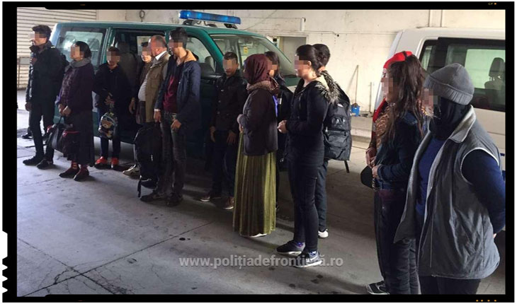 14 cetăţeni irakieni ajutati de calauze bulgare au fost prinsi incercand sa intre ilegal in Romania, Foto: politiadefrontiera.ro