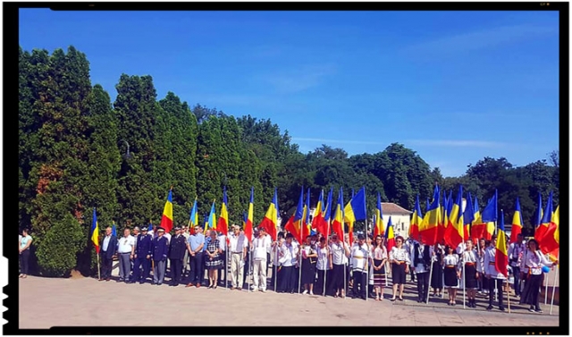 Românii din Covasna împreună cu brașovenii alături de frații de pe Graniță, de la Carei, Foto: Mihai Tirnoveanu
