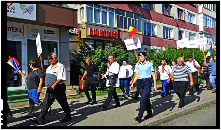 Marș de protest la Piatra Neamț pentru Cheile Bicazului: s-a cântat "Treceți batalioane române Carpații"