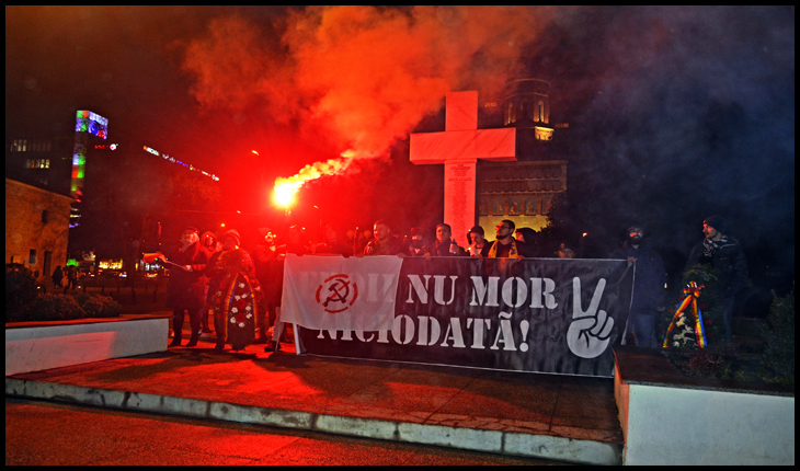 (FOTO) Marș și ceremonie religioasă de comemorare a eroilor din decembrie 1989 la Iași