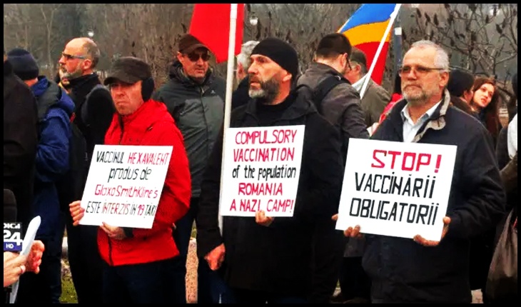 Protest împotriva legii în dezbatere privind vaccinarea obligatorie, Foto: razboiulinformational.ro