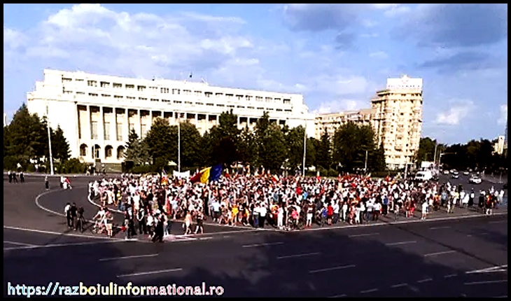 Să știe și presa vândută: circa 1500 de persoane au protestat în Piaţa Victoriei împotriva Carantinei, Foto: razboiulinformational.ro