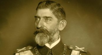 În București nu există niciun monument de for public dedicat regelui Ferdinand I al României. O asociație de reconstituiri istorice face un apel public pentru autorități