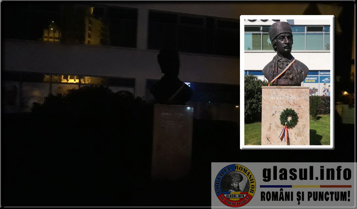 Buletin de Carei: "S-au furat reflectoarele ce iluminau bustul lui Avram Iancu la Satu Mare"