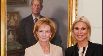Raluca Turcan bântuie pe la palatul regal