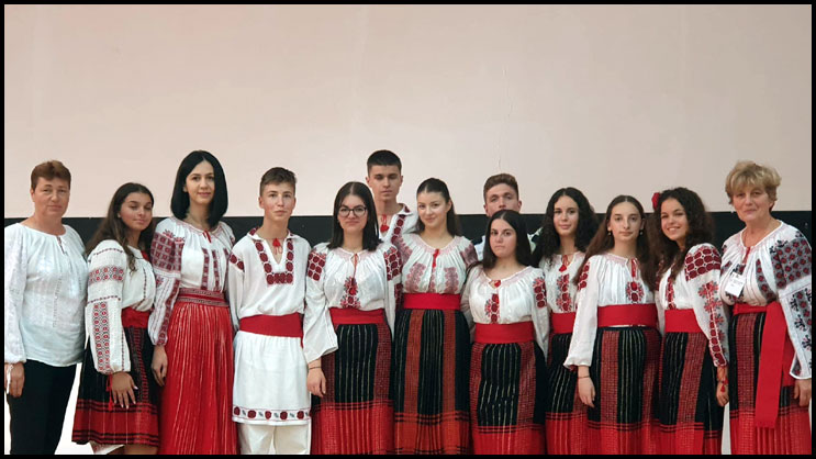 Proiectul “Unitate în diversitate prin folclor, obiceiuri, tradiții” derulat între colegiile naționale militare, Foto: Facebook / Colegiul Naţional Militar "Dimitrie Cantemir" Breaza