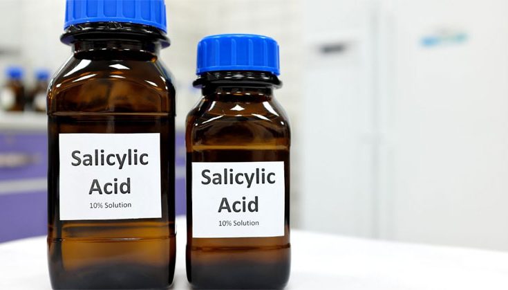 De ce pune toată lumea acid salicilic pe față? Răspunsul unui dermatolog
